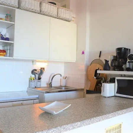 Appartamento Studio Le Lavandou, 1 Pièce, 4 Personnes - Fr-1-251-306 *